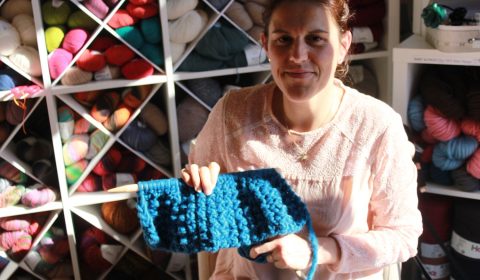 apprendre à tricoter une couverture pour bébé