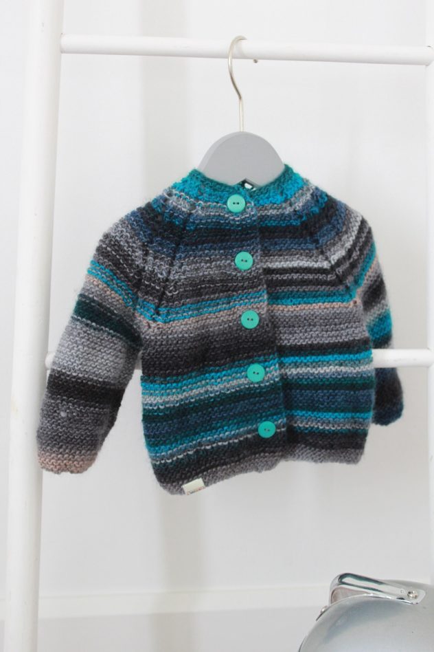 brassière tricotée en laine Viva de lang yarns