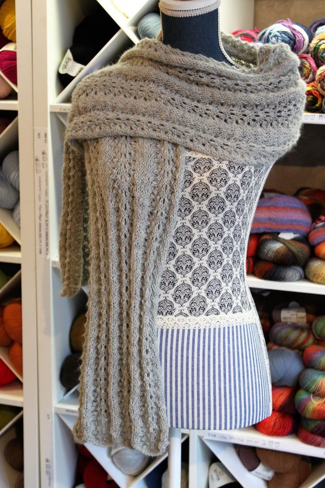 Volupté écharpe tricotée main baby alpaga