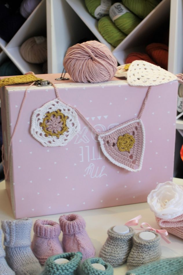 guirlande au crochet pour chambre de bébé