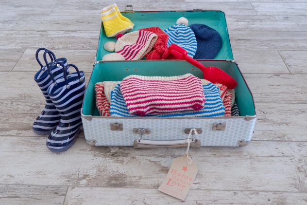 Marinières tricotées main à glisser dans la valise des vacances 