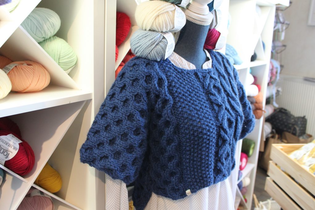 Mon P'tit Oversize Chama-Love tricoté main en Pôle de Fonty Mérinos et Alpaga de Gazouillis et cie tricoté main en Pôle de Fonty