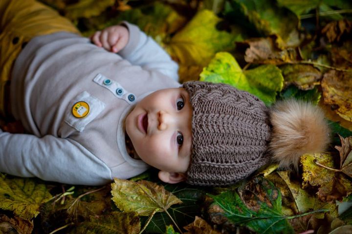 Surprise le bonnet pour bébé tricoté main