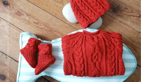 Layette naissance Torsades Celtiques -tricoté main (3)